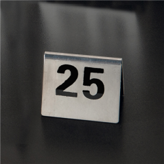 Image NUMÉROS DE TABLE DU 26 AU 50  7,5x5,5 CM ARGENTE INOX (1 UNITÉ) #1