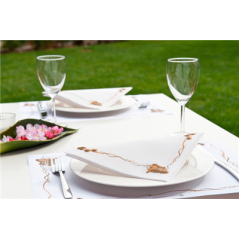 SERVIETTES ECOLABEL 'DOUBLE POINT - BACCHUS' 18 G/M2 40x40 CM BLANC OUATE (1200 UNITÉ)